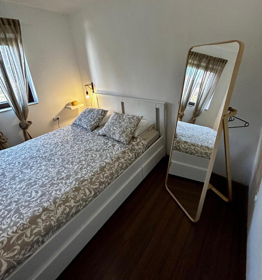 Elentoni Appartement Fažana Buitenkant foto