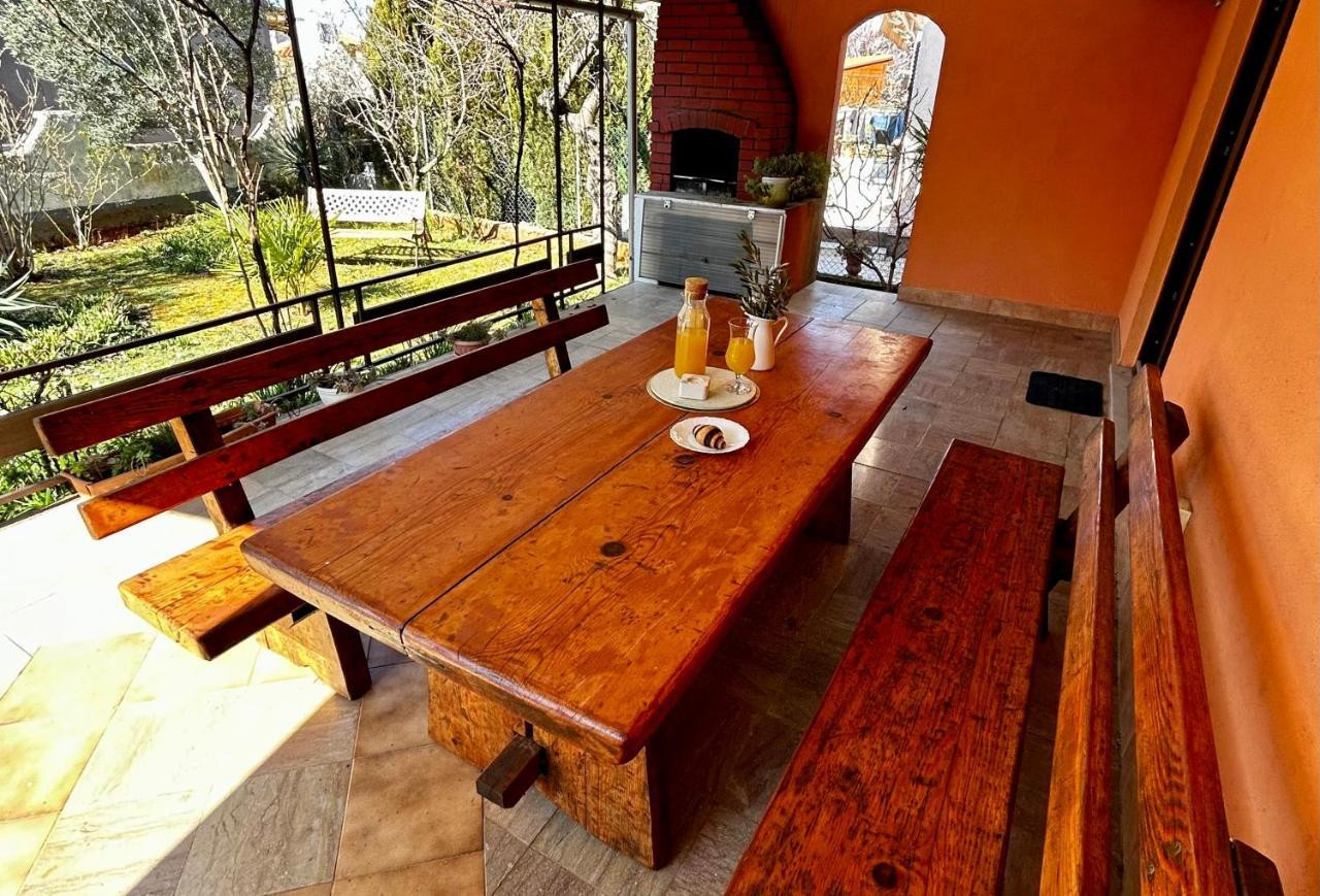 Elentoni Appartement Fažana Buitenkant foto